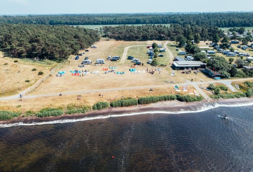 Surfen und Campen auf der Halbinsel Ummanz auf Rügen, © TMV/Gänsicke