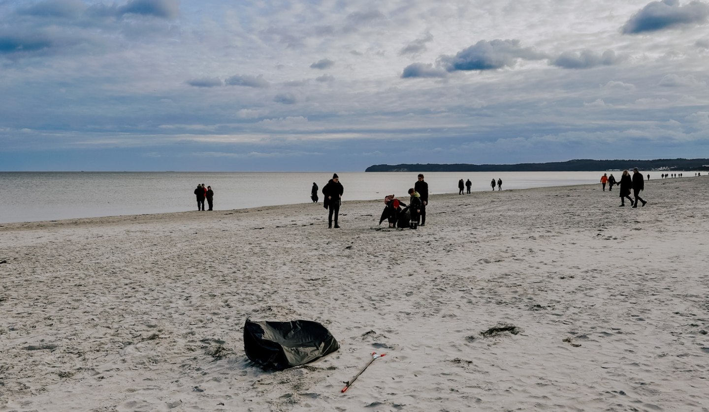 Neujahrsputz am Strand, © Binzer Bucht Tourismus