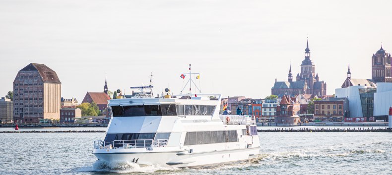 Erleben Sie die Insel Hiddensee bei einem Tagesausflug ab Stralsund., © Weiße Flotte GmbH