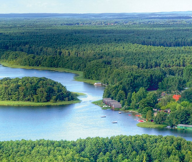 Der Ferienpark Mirow liegt am Granzower See – ein Urlaubsparadies für Familien., © Ferienpark Mirow GmbH