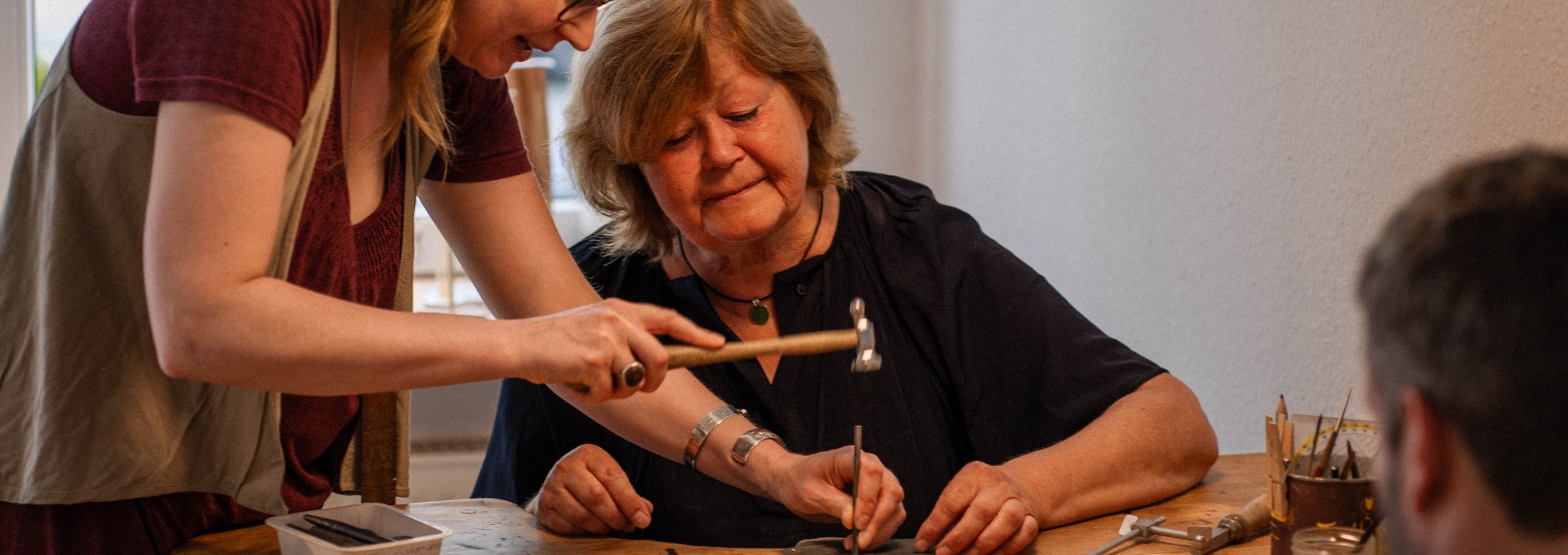 Goldschmiedeworkshop: Probiere Dich in diesem schönen Handwerk aus und fertige Dein Schmuckstück selber an., © Jessica Bröckl