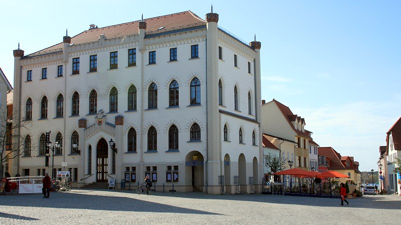 neues-rathaus-01, © Kur- und Tourismus GmbH Waren (Müritz)