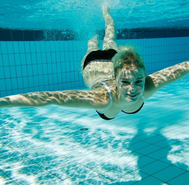 Abtauchen im Freizeitbad Greifswald, © Felix Pörtner / © Freizeitbad Greifswald