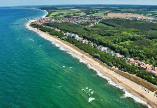 Kühlungsborn und seine idealen Surfreviere aus der Luft, © Touristik-Service-Kühlungsborn GmbH