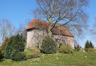 Kirchenhügel Kloster Wulfshagen, © S. Maus