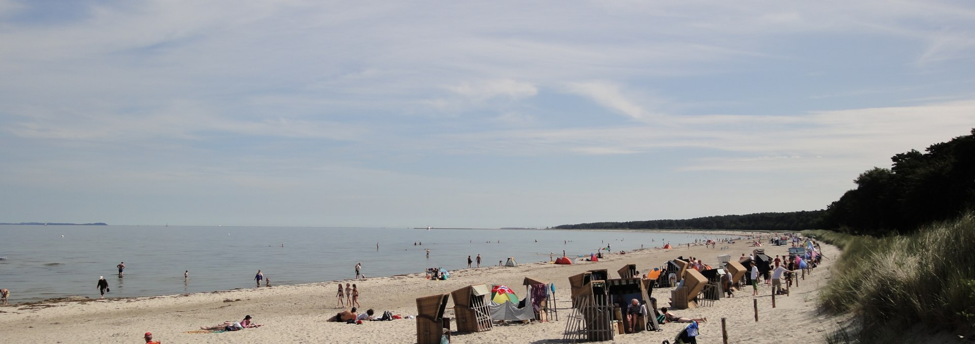 Strand im Seebad Lubmin mit Strandkörben, © TVV-Holzhüter