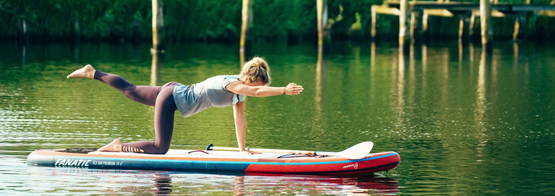 Chakravakasana auf dem Stand-Up-Paddelboard., © TMV/H2F