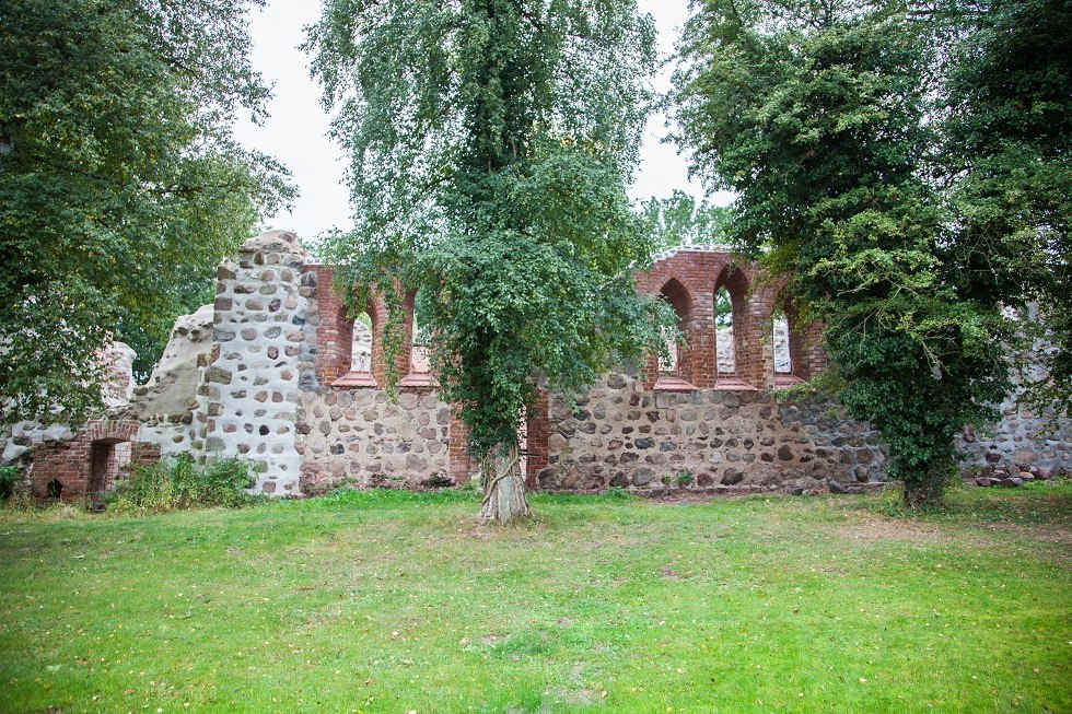 Ansicht Kirchruine Satow, © Frank Burger