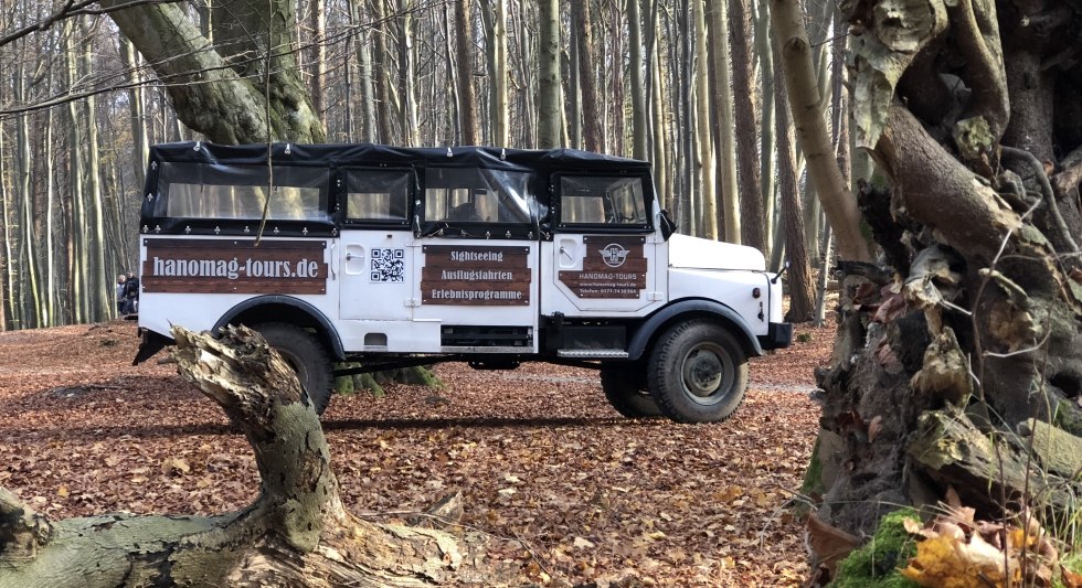 Ihr uriges Reisegefährt - ein Hanomag, © Volker Barthmann