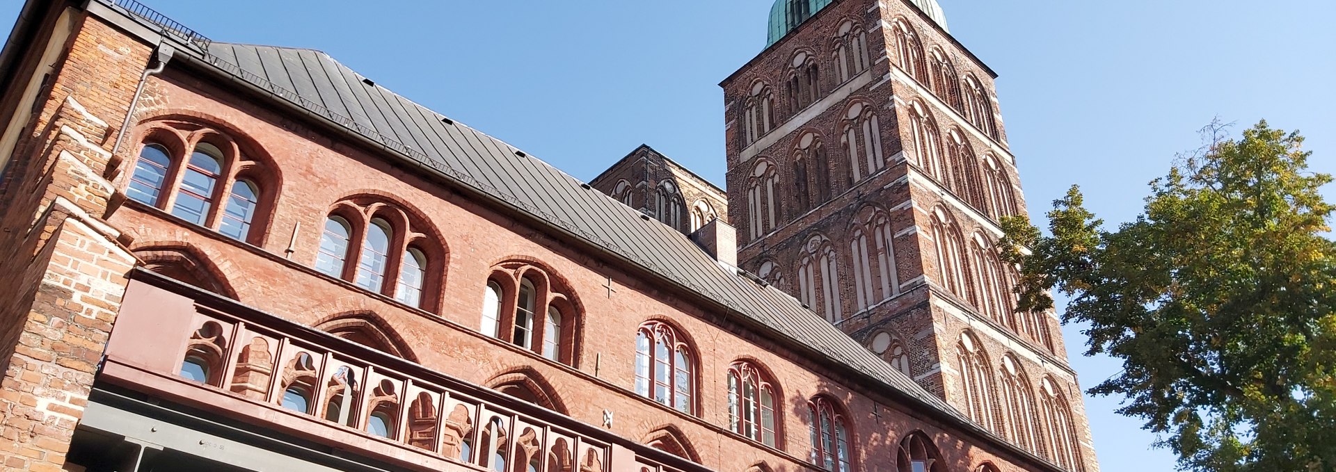 Rathausbalkon & Nikolaikirche, © Tourismuszentrale Stralsund