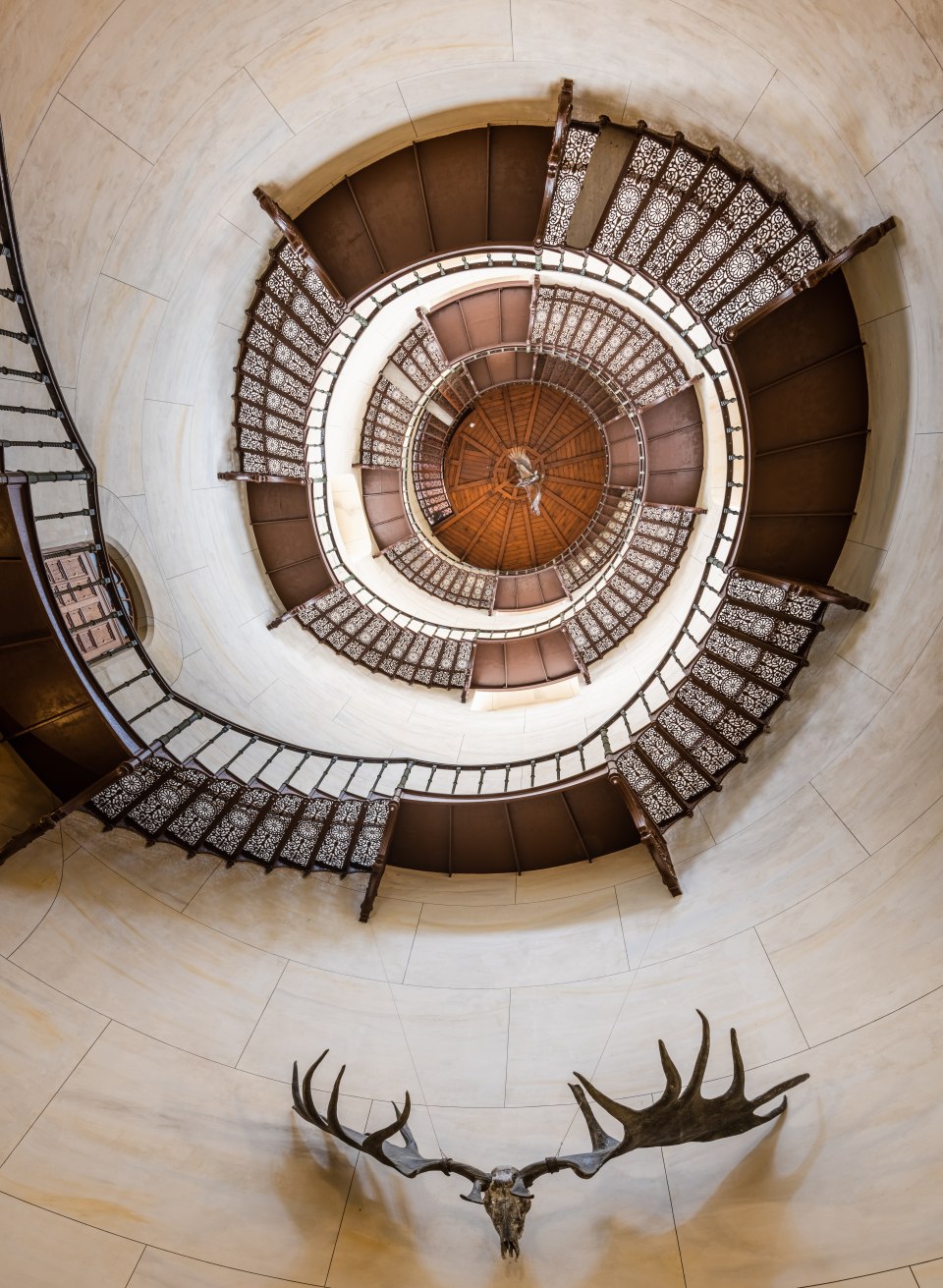 Die freischwebende Treppe im Mittelturm., © TMV/Tiemann