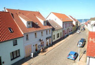 Es sind nur wenige Schritte von der Ackerbürgerei zum Hafen Lassans, © Michael Kirsten