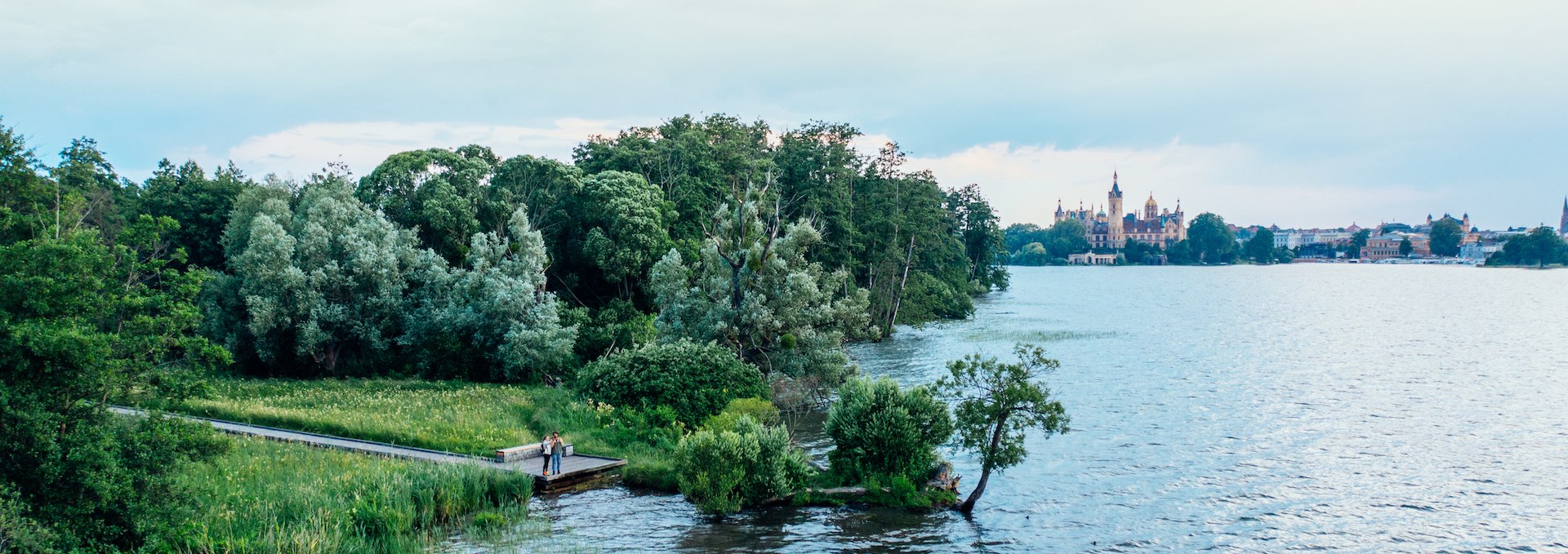 Ausblick auf den Schweriner See vom Naturparkweg, © TMV/Gänsicke