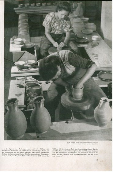 Bericht über die Meisterschule des deutschen Handwerks in Halle in der Illustrierten „Der Silberspiegel“, 8. Jg., Januar-Heft 1942, © Christina Brinkmann