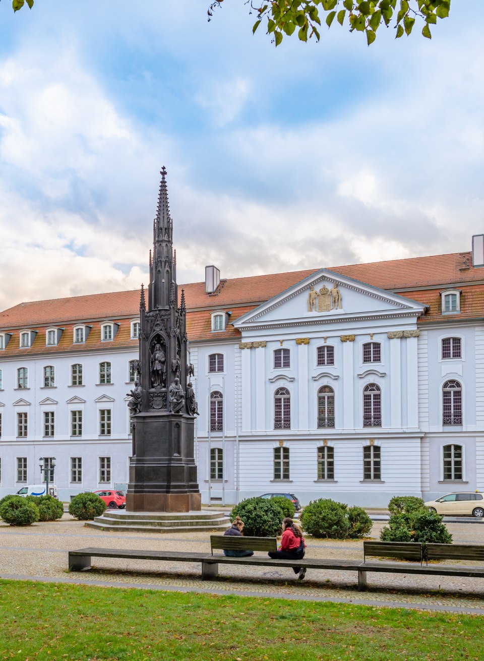 vom Wohnhaus der Familie Friedrich entfernt liegt die Universität., © TMV/Tiemann