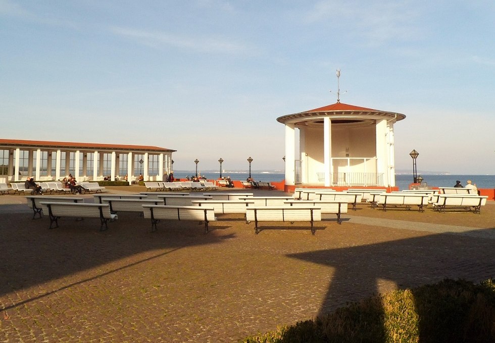 Musikpavillon und Kurplatz im Ostseebad Binz, © Tourismuszentrale Rügen