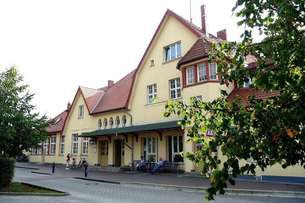 Außenansicht des Bahnhofs, © Sabrina Wittkopf-Schade