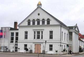 Das klassizistische Theater der Stadt Putbus., © Tourismuszentrale Rügen