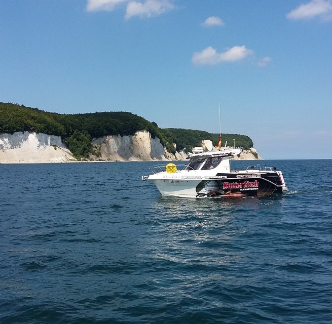 Kutterfisch GUIDINGTOUREN bieten bleibende Angelerlebnisse auf der Ostsee und dem Bodden, © Kutter- und Küstenfisch Rügen GmbH