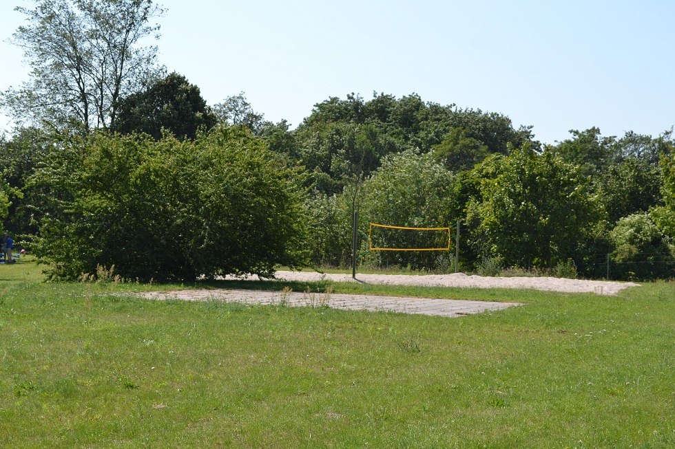 Spielflächen mit Volleyballfeld, © Lutz Werner