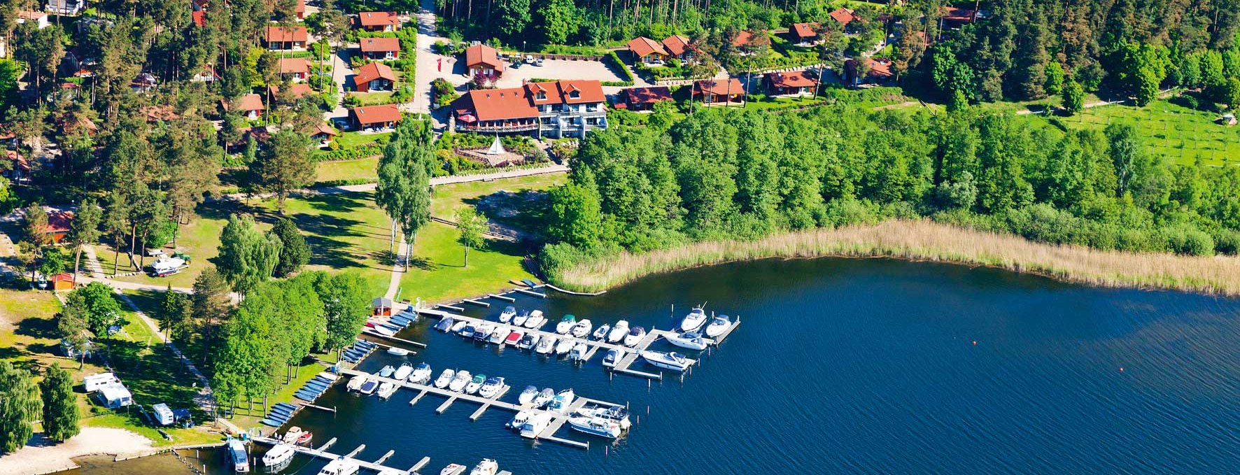 Die Ferienanlage mit dem Yachthafen Maribell, © Klaus Steindorf-Sabath