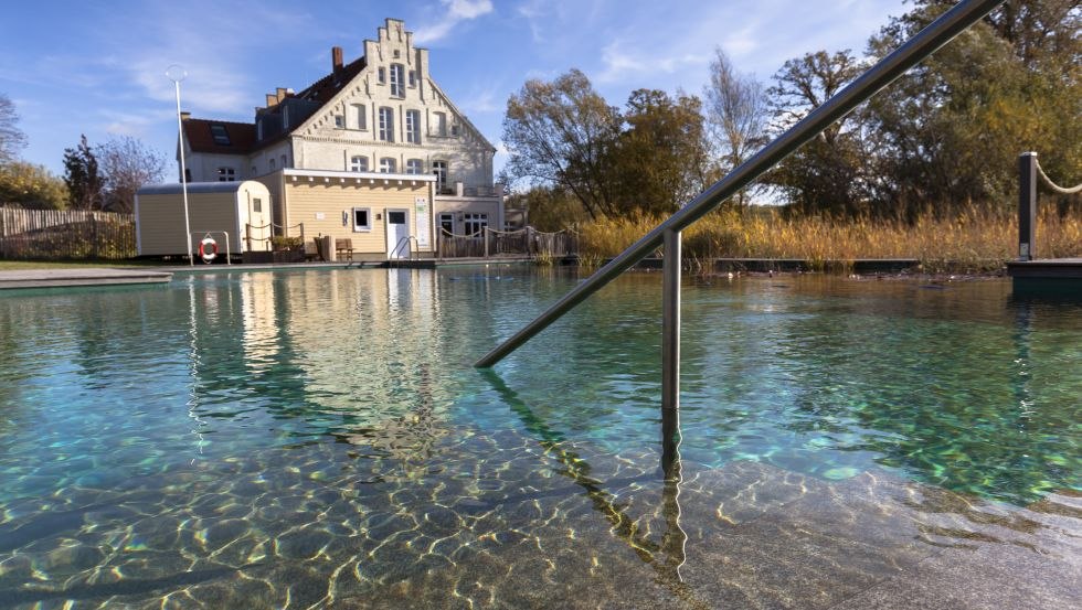 Badeteich Hotel Gutshaus Parin, © Hotel Gutshaus Stellshagen Cordes e.K.