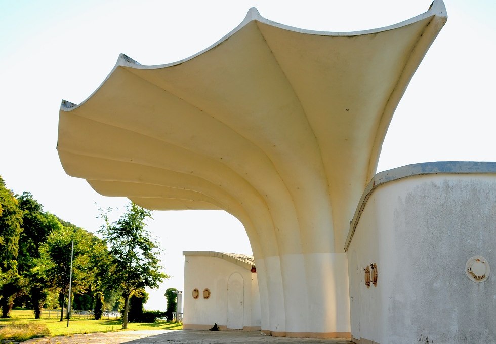 Musikpavillon Kurmuschel an der Sassnitzer Strandpromenade, © Tourismuszentrale Rügen