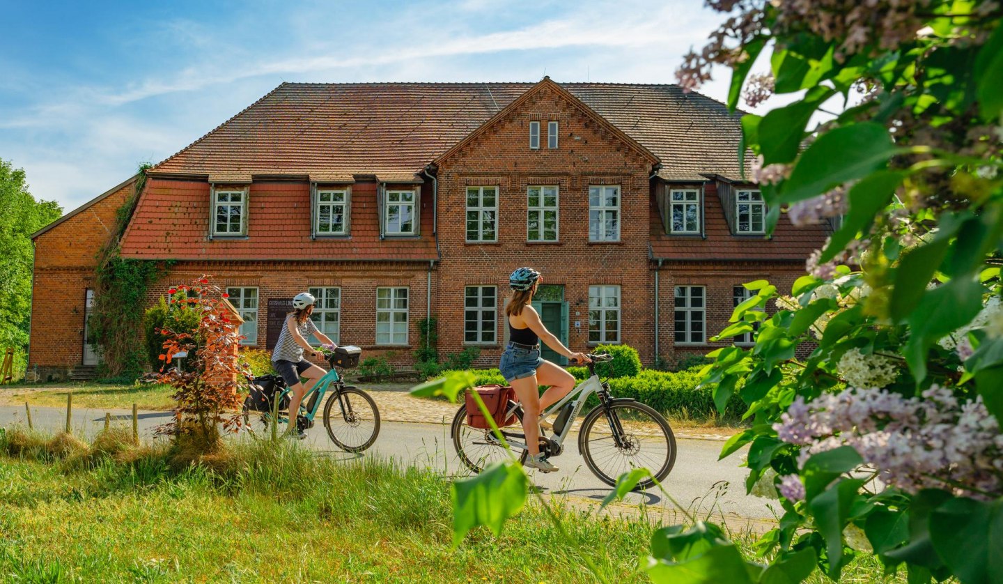 Historische Schönheiten mit dem Fahrrad erleben, © TMV/Tiemann