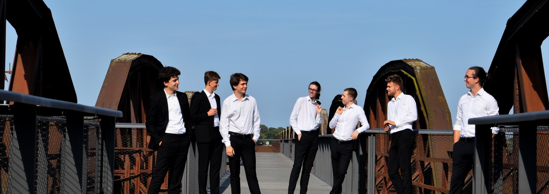 Dieses Bild ist bei einer der diesjährigen Probenphasen in der Gemeinde Danneberg bek Quickborn auf einer Brücke in Dömitz entstanden, © Kaspar Bahlmann