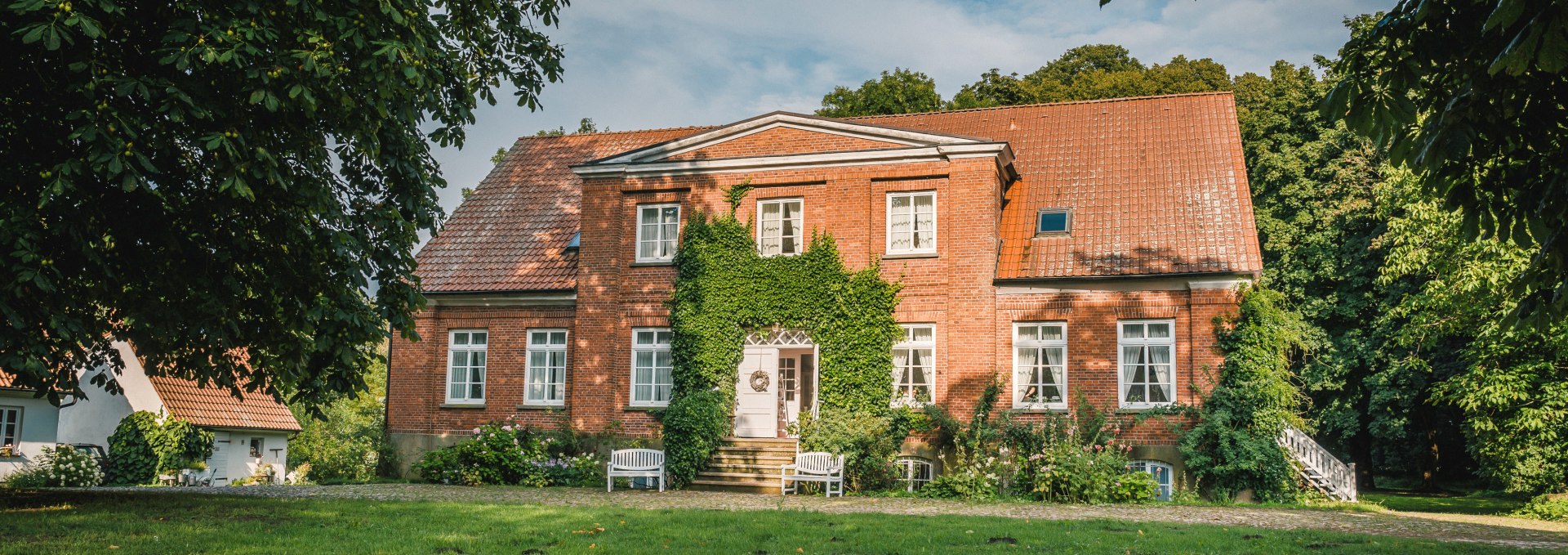 Gutshaus Krimvitz auf der Insel Rügen, © Gutshaus Krimvitz / Mirko Boy