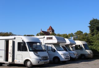 Caravanstellplatz mit Blick auf die Marienkirche im Zentrum der Stadt, © Petra Fasten