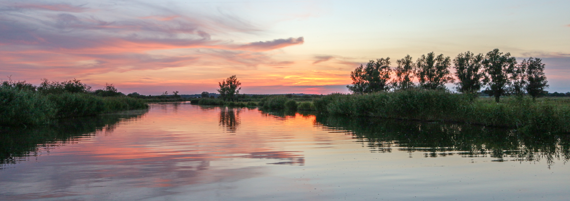 Unterwegs mit dem Hausboot zum Sonnenuntergang auf der Peene, © TMV/Witzel