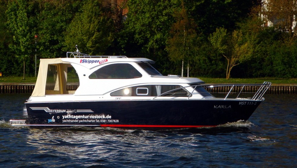 Ausflug auf der Warnow, © Yachtagentur Rostock