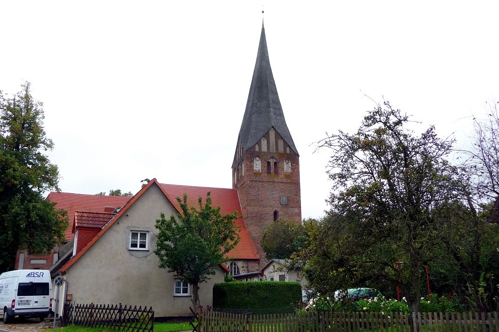 Außenansicht der Johanniskirche Wusterhusen, © Sabrina Wittkopf-Schade