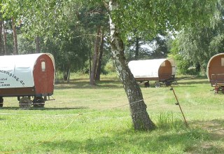 Wagenburg, © Planwagencamping/Köster