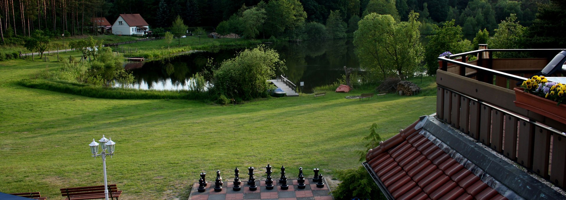 Blick vom Hotel auf den Grünplaner See, © Hotel & Restaurant Heidekrug