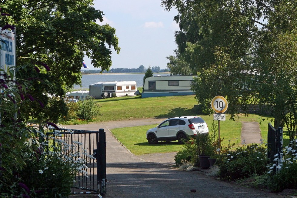 Blick auf das Gelände Am Campingplatz, © Sabrina Wittkopf-Schade