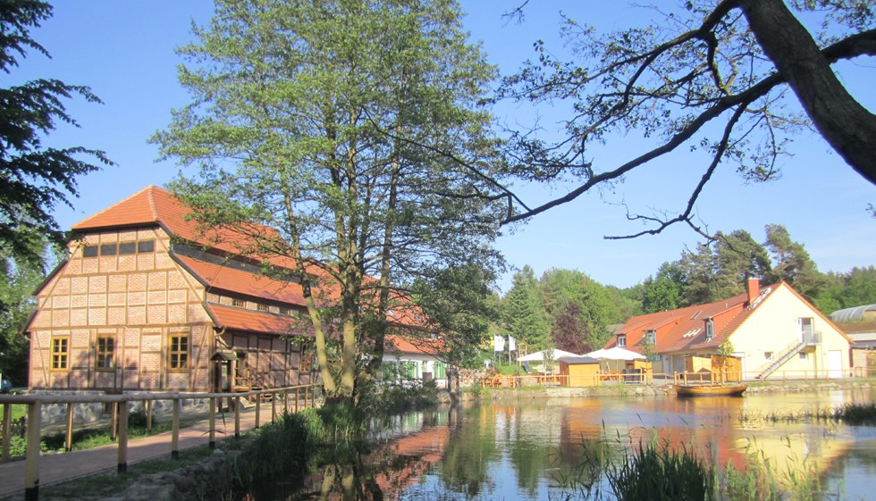 Das Mühlenensemble: Wassermühle, Wohnhaus, Festsaal, © Vincent Leifer