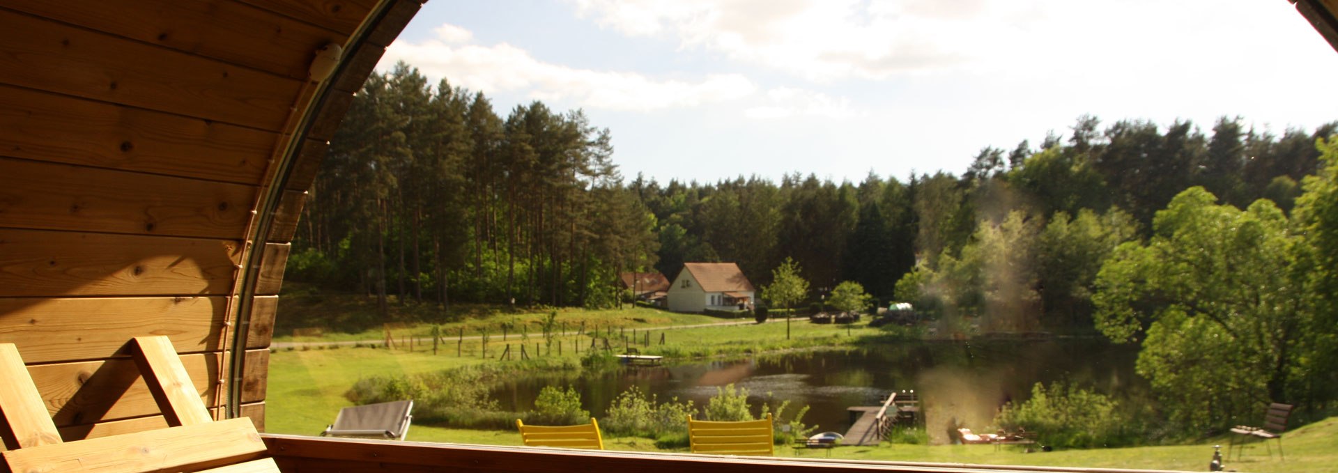 Blick aus der Fasssauna, © Hotel & Restaurant Heidekrug