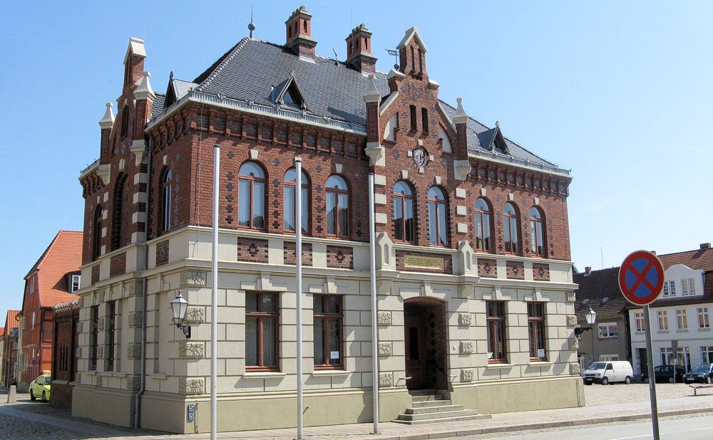 Rathaus mit Touristinformation, © Stadt Gnoien