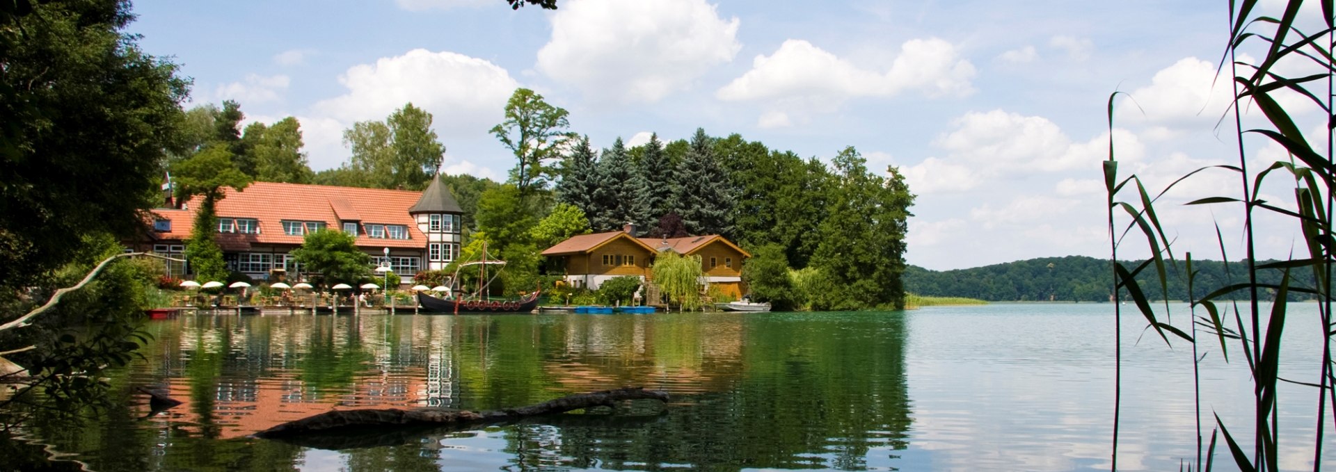 Blick auf das Haus vom See, © Altes Zollhaus