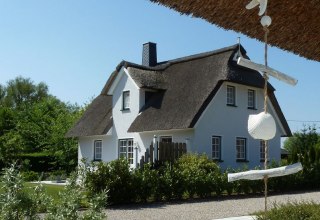 Außenansicht Ferienhaus Silbermöwe, © Ferienhäuser Salzhaff-Romantik