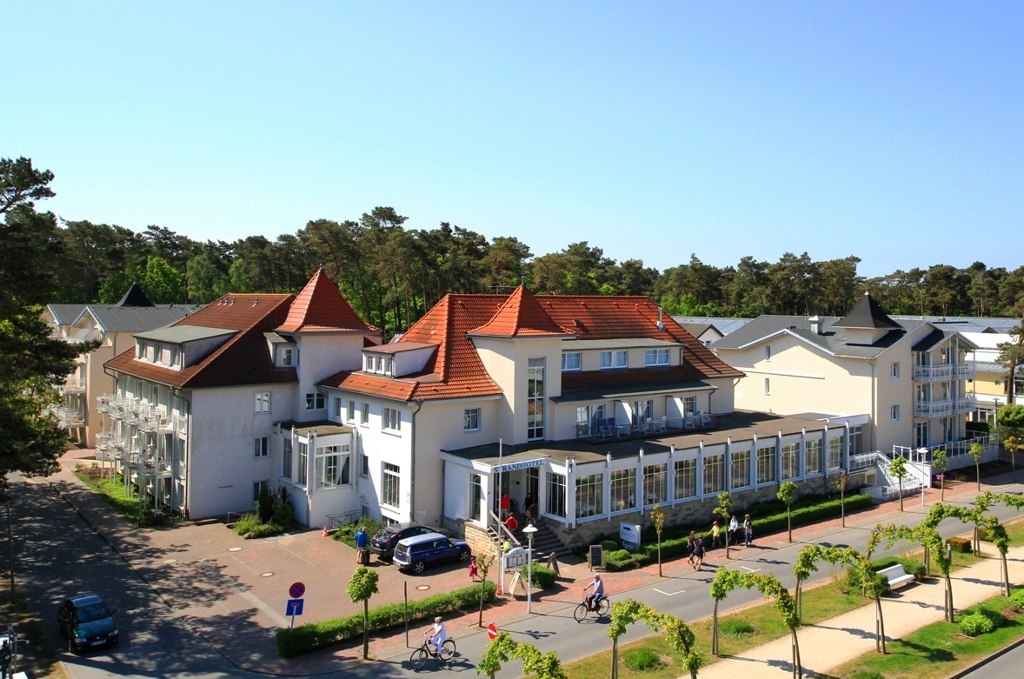 Frontansicht Strandhotel Baabe, © Strandhotel Baabe