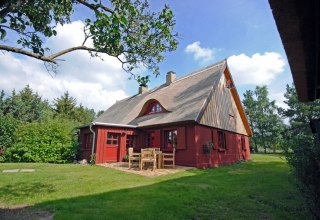 Unverwechselbarer Roter Schwede von 1758 in Ahlbeck, © traumhaff Ferienhäuser