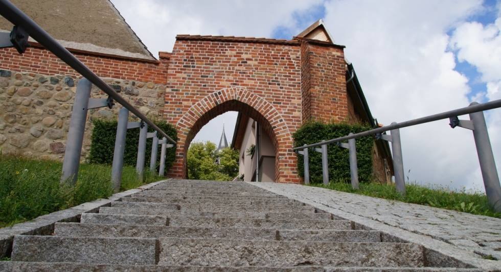 Stadtmauer mit Mühlentor Sternberg, © Tourist-Info der Stadt Sternberg / M. Bouvier