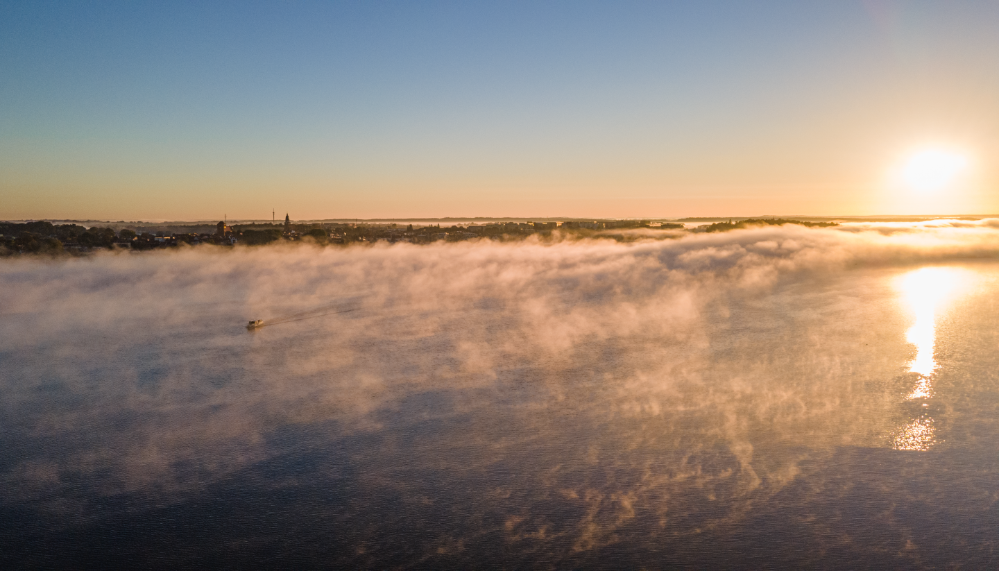 Sonnenaufgang mit toller Aussicht über Waren (Müritz), © TMV/Witzel