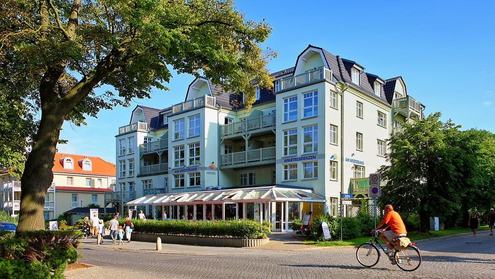 Außenansicht Am Weststrand Aparthotel Kühlungsborn, © Am Weststrand Aparthotel Kühlungsborn