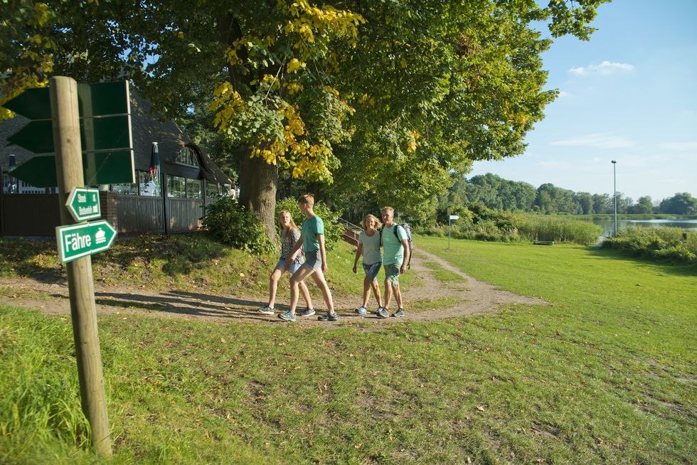 Familienziel Burgwallinsel, © Tourist Info/C. Drühl