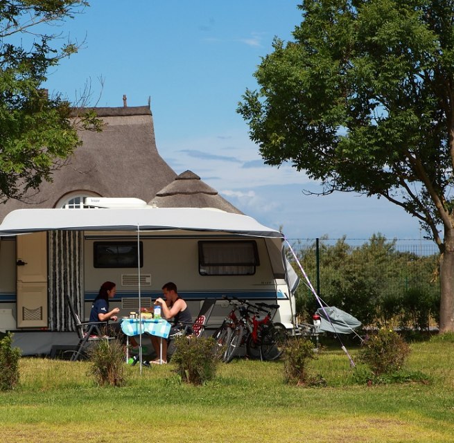 Komfortstellplatz auf dem Ferien-Camp Börgerende, © Ferien-Camp Börgerende