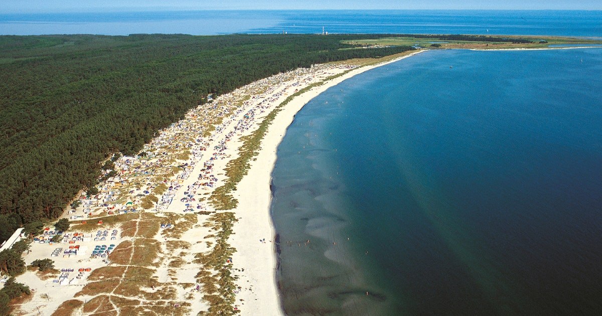 Regenbogen-Ferienanlage am Strand von Prerow auf der Halbinsel Fischland-Darß, © Regenbogen AG